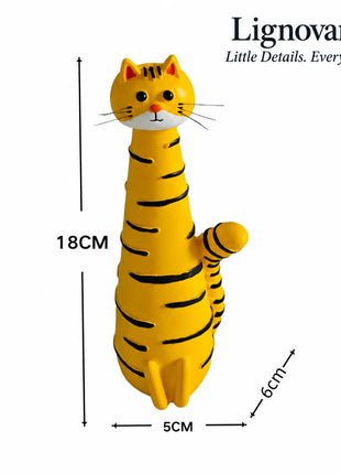 Lignovancia cat-shaped resin vase