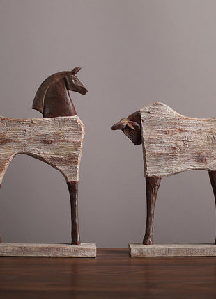 Vintage Tier-Skulptur-Paar: Pferd und Stier aus Kunstharz, rustikales Braun auf Sockel