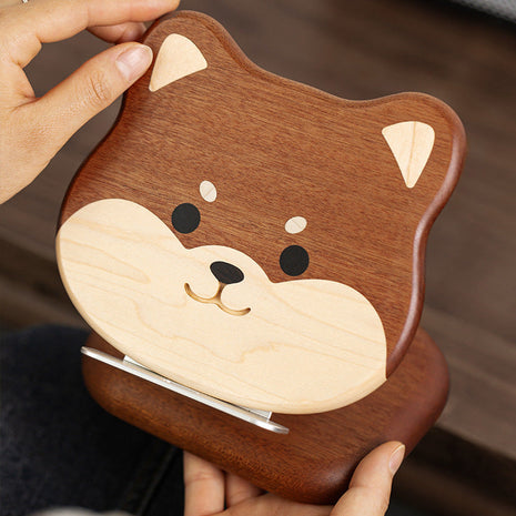 Shiba-Hund-Handyhalter aus Holz mit Motiv, Metallstütze und verstellbarer Ablage, braun