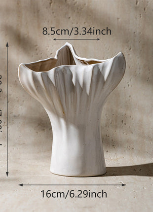 Geometrische Keramik-Vase Lignovancia, Maße 20,3×16×8,5 cm, weiß, gerippter Rand