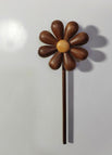 Schwarzwalnuss – Handgefertigte Blume
