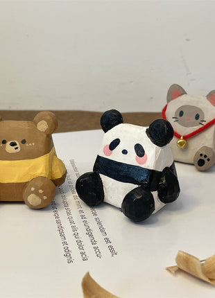Bleistifthalter-Tierfiguren: Bär braun, Panda schwarz-weiß, Katze mit rotem Halsband