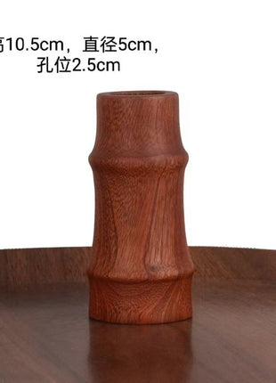 Holzvase mit kurzem Hals und breiter Basis, rustikales Braun, Detailansicht