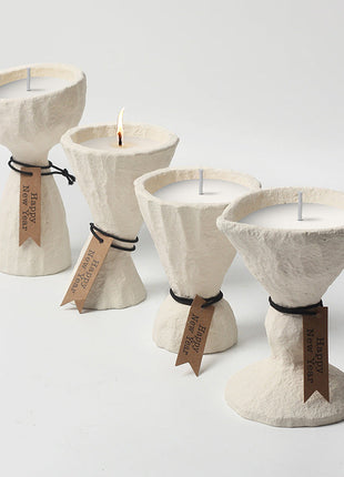 Set aus 4 minimalistischen Kerzengefäßen, cremefarben, mehrere Formen