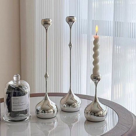 Tropfen-Kerzenhalter-Set aus Metall, silberfarben, mit Kerze