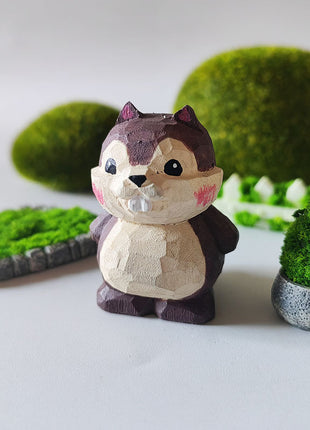 Handgeschnitzte Holzfigur Katze, dunkelbraun/creme, sitzend mit getäfeltem Muster