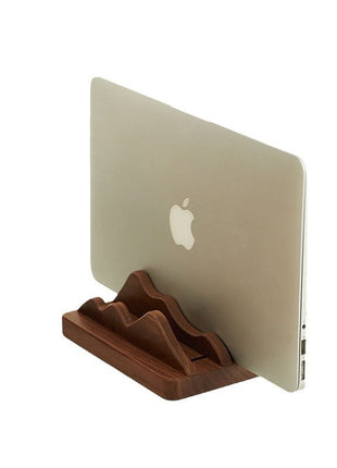 Laptop-Ständer aus Holz mit Aussparungen für die Notebook-Rückseite, kompakt gebaut