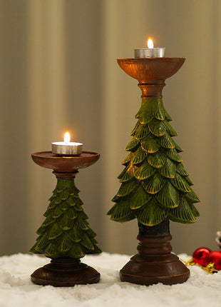 Weihnachtsbaum-Kerzenhalter-Set mit drei Größen, grünem Tannenbaum-Design und brauner Standfläche