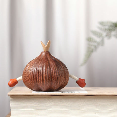 Süßer Kastanien-Elf Kantenhocker aus Massivholz | Kreative Wichtel Holzfigur | Gopure Studio Gopure Studio