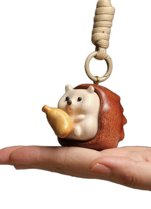 Süßer Igel Taschenanhänger aus Edelholz mit Magnet-Banane | Kreativer Schlüsselanhänger | Gopure Studio Gopure Studio