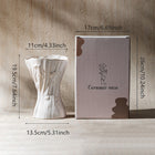 Weiße Keramikvase und beiger Geschenkbox, Reliefoberfläche im Vintage-Design