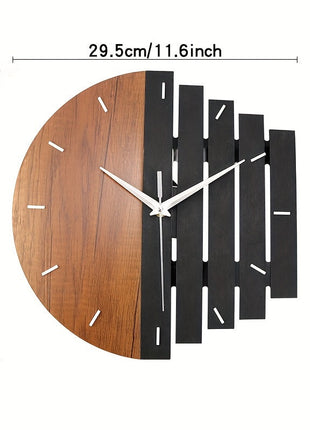 Wanduhr mit rundem dunklem Holz-Zifferblatt und mehrteiligen schwarzen Holzleisten